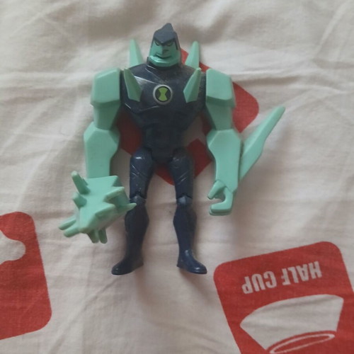 DiamondHead Ben 10 action figure used from Ultimate Alien