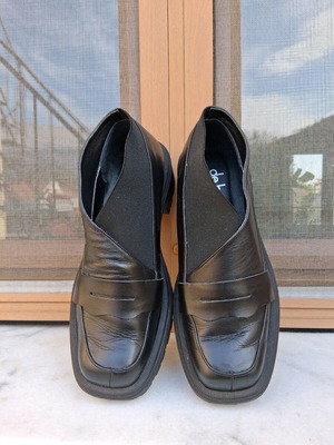 De.Bour leather moccasin boots black like new, size 41