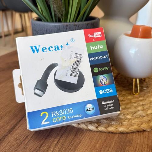 Wecast Screen Mirroring device new, unused
