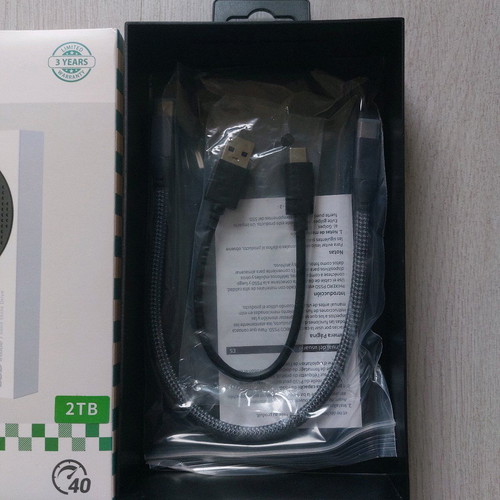PHIXERO X-Boost USB4.0 Portable SSD 2TB new
