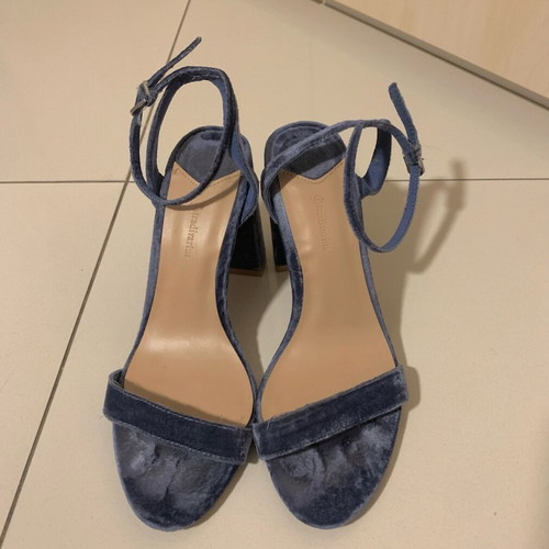 Stradivarius blue velvet sandals used, size 39