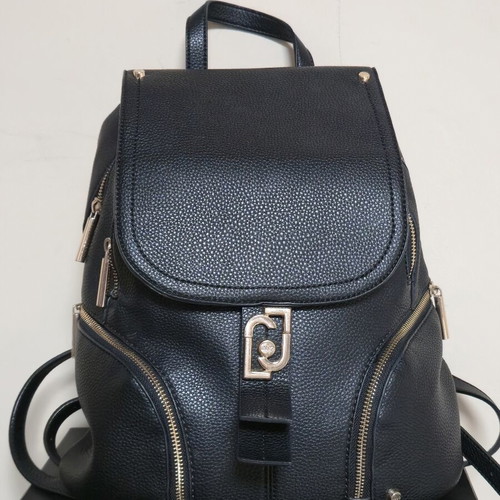 Liu Jo backpack like new, black with gold details
