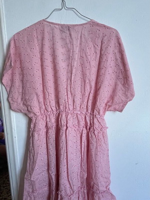 Jeannette Large ροζ καφτάνι με broderie, καινούργιο