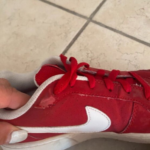 Nike athletic shoes used, size 41, red