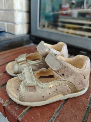 Geox sandals size 24 used, beige