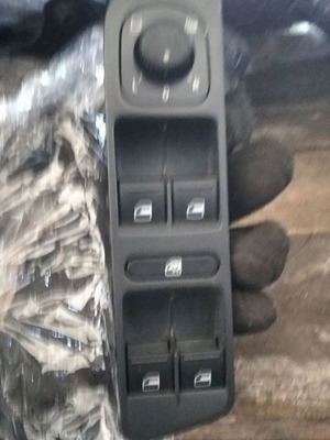 VW Tiguan Window Lift Button Key used 1K4959857B VAG