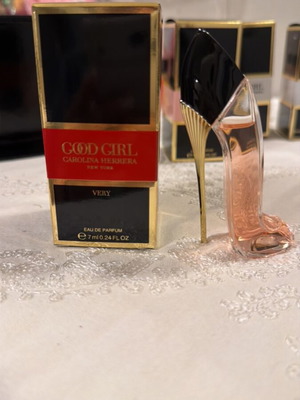Good Girl Very Miniature Perfume 7ml New Eau de Parfum