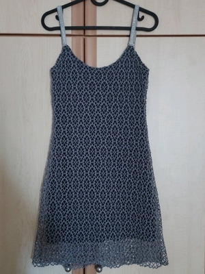 Caramella gray two-tone dress like new, elastic fabric, size M