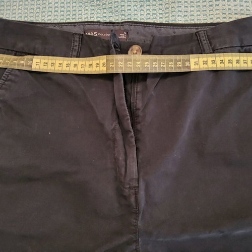 Womens chino shorts Marks & Spencer size 12 Eur 40 like new, dark blue