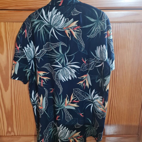 Floral short sleeve shirt, size Large, blue multicolor