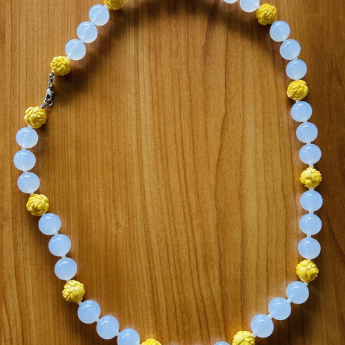 Set of 2 summer necklaces like new with turquoise and white beads