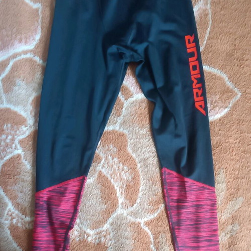 Under Armour thermal wear size M like new