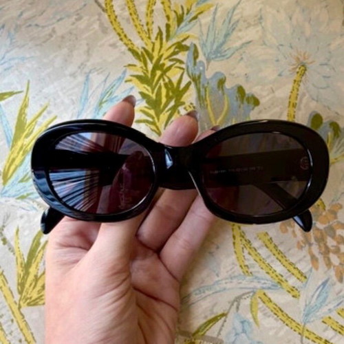 Celine Triomphe sunglasses black like new with original case