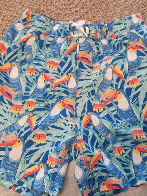Children's swimwear like new, colorful, size 8 years