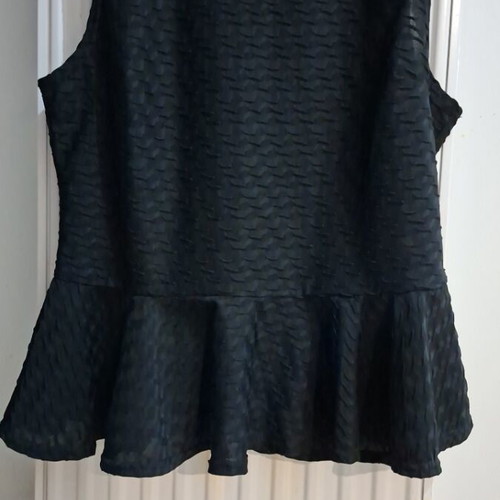 Atmosphere Black Textured Tank Top Size L like new