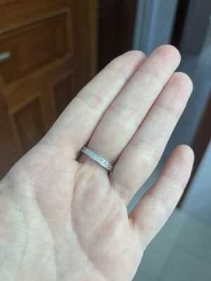Swarovski silver ring with crystals