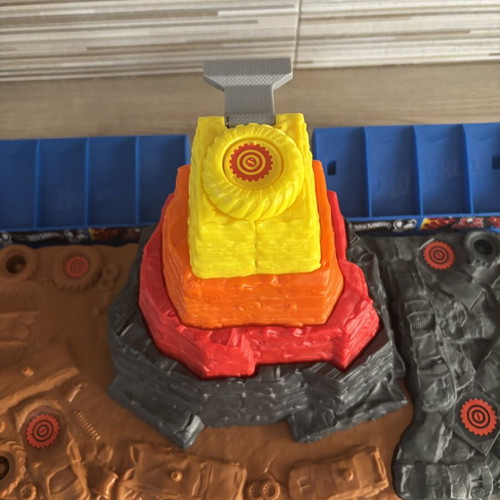 Hot Wheels Monster Trucks Arena Smashers Bone Shaker Ultimate Crush Yard