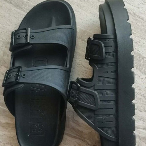 Buffalo women's sandals size 38, black