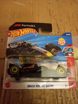 Hot Wheels Oracle Red Bull Racing Formula 1 new