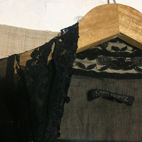 100% silk vest with embroidery like new, size M/L, black