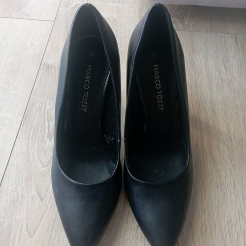 Marco Tozzi black pumps like new, size 39