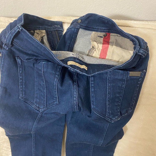 Burberry jeans size small like new