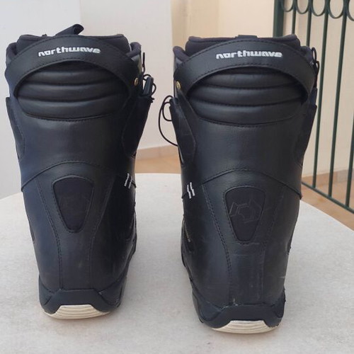 Northwave Freedom SL snowboard boots size 42, black
