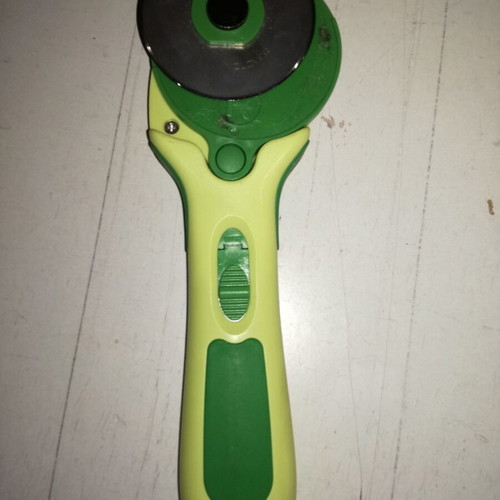 Precision paper cutter like new