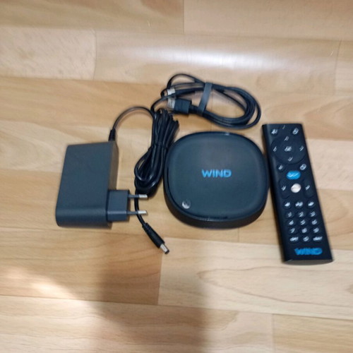 Wind Android TV box used in good working condition