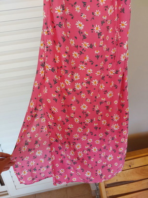 Stradivarius skirt, pink, size S with side slit