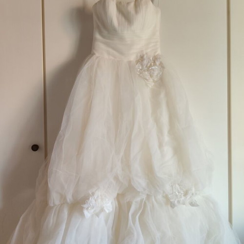 Pronovias San Patrick wedding dress, romantic style, tulle skirt