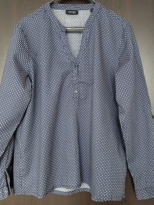 Woman women's shirt like new, colorful, size XXXL