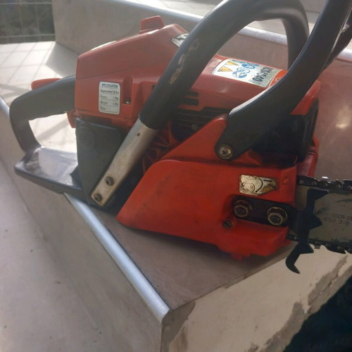 KCS 4040 chainsaw like new