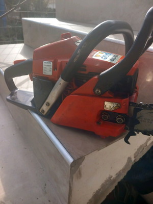 KCS 4040 chainsaw like new