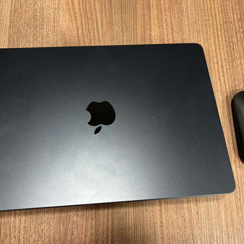 MacBook Air M2 2022 like new, 13.6-inch, macOS, silver