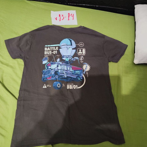 Fortnite t-shirt like new, ages 12 to 14