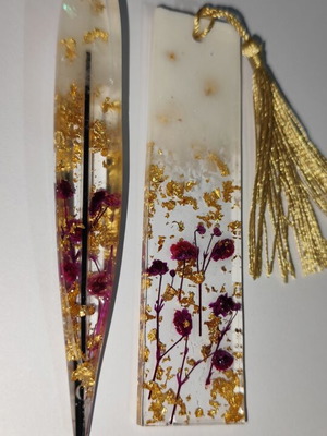 Handmade pen and bookmark set with dried flowers and gold leaves, new