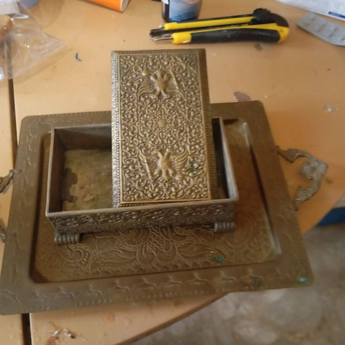 Decorative item very old used