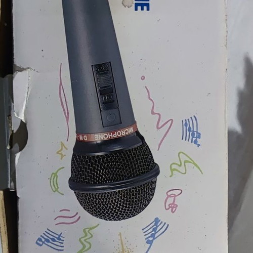 YOGA DM-520 vocal microphone used, professional