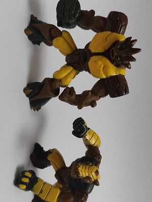 Gormiti figures like new
