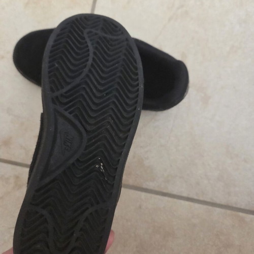 Nike αθλητικά παπούτσια νούμερο 31 σαν καινούργιο, μαύρα