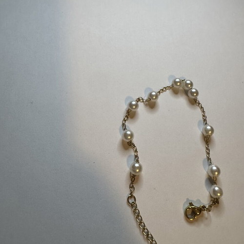 Bracelet with pearls