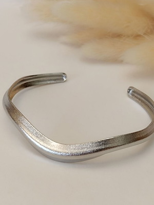 Ατσάλινη χειροπέδα καινούργια σε ματ ασημί, ρυθμιζόμενη