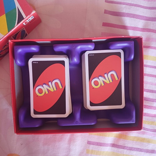 Uno Deluxe card game by Mattel new condition