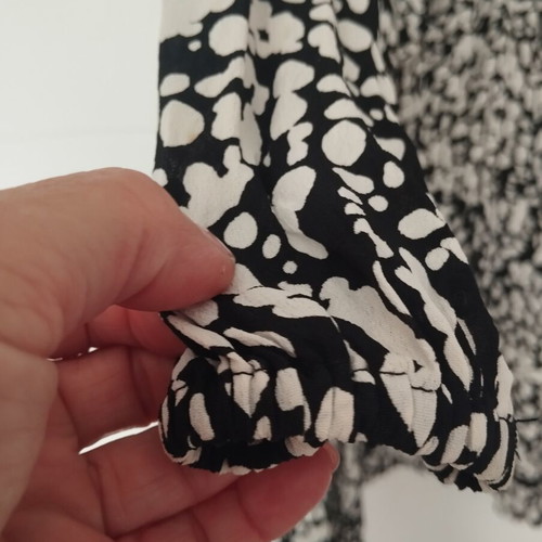 Summer dress like new, size M, black and white