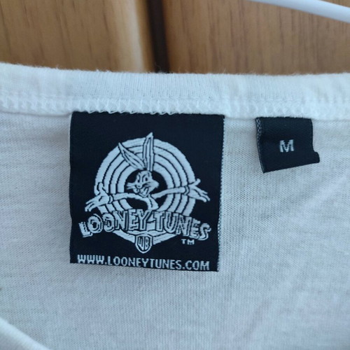 Looney Tunes collectible t-shirt white, size M, like new