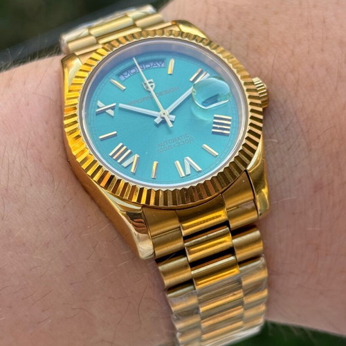 Pagani Design men's watch like new, gold color, automatic
