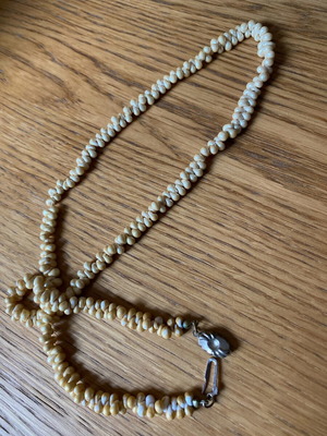 Pearl necklace used, vintage