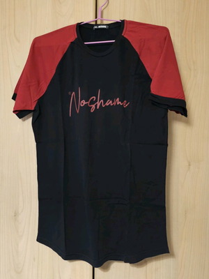 NoShame T-shirt like new, slim fit, size L, black-red