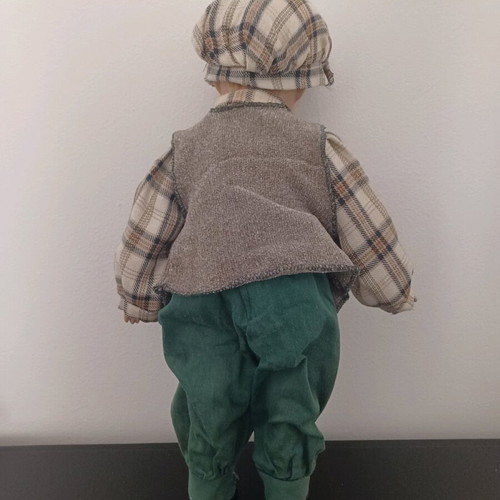 Porcelain doll used, 50 cm, in good condition
